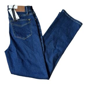 NWT Judy Blue straight Leg Tummy Control Jeans size 7/28